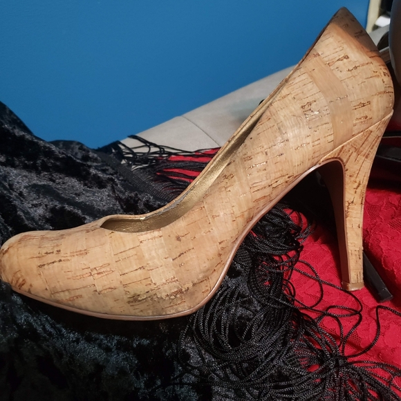 Ladies Heals - Picture 5 of 7